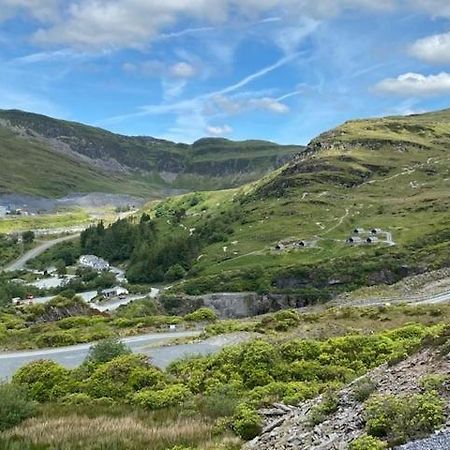 Llechwedd Glamping Hotel Blaenau Ffestiniog Exterior photo