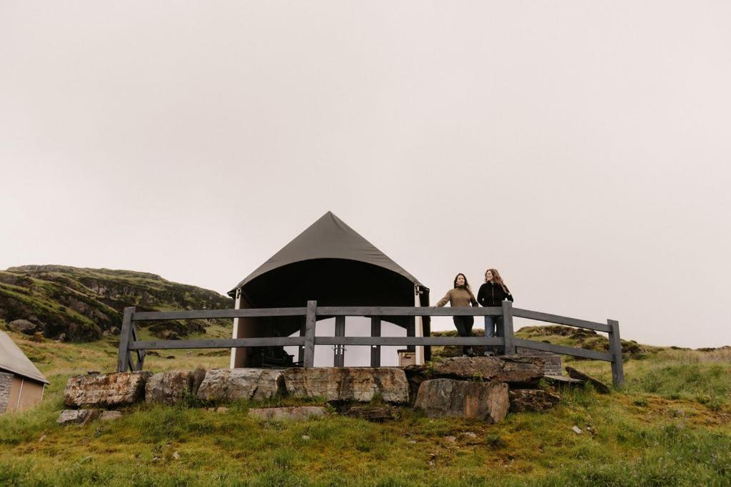 Llechwedd Glamping Hotel Blaenau Ffestiniog Exterior photo